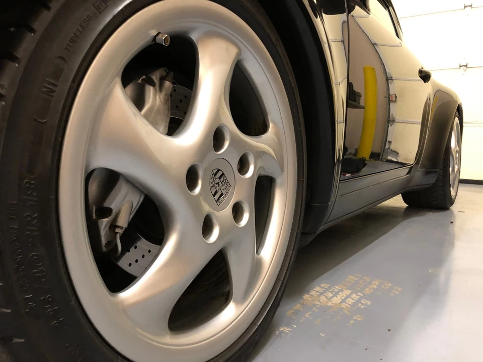 1995 Porsche 993 Carrera 4 - Image 21 of 24