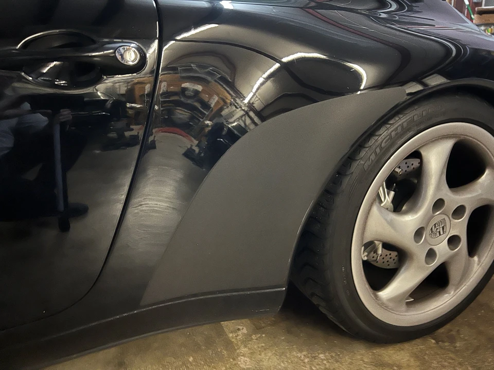1995 Porsche 993 Carrera 4 - Image 15 of 24