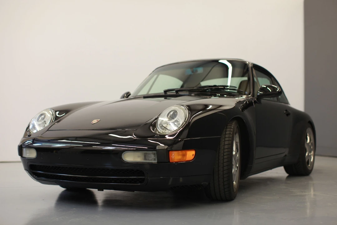 1995 Porsche 993 Carrera 4 - Image 5 of 24
