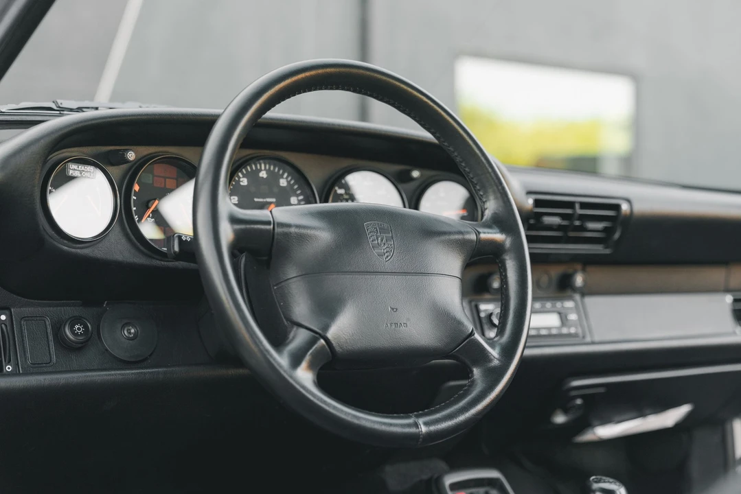 1995 Porsche 993 Carrera - Image 5 of 9