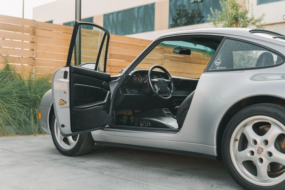 1995 Porsche 993 Carrera - Image 6 of 9