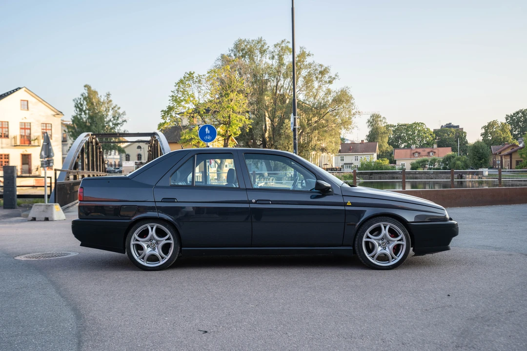 1995 Alfa Romeo 155 - Image 8 of 31