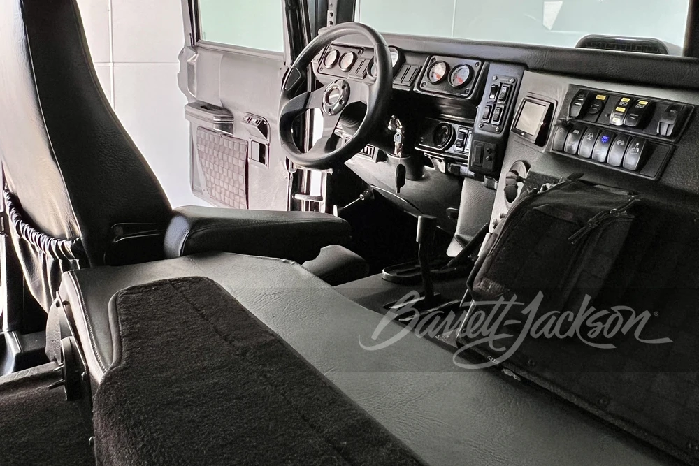 1995 AM General Hummer - Image 8 of 31