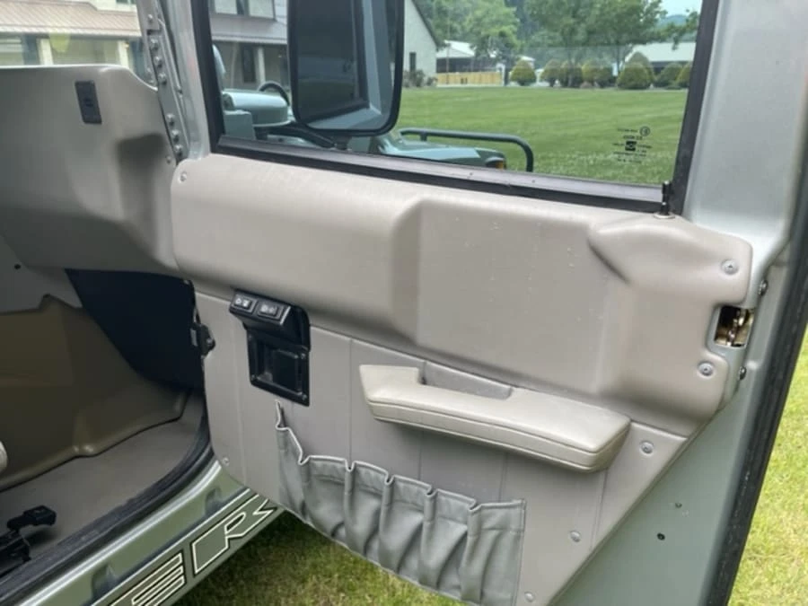 1995 AM General Hummer - Image 10 of 17