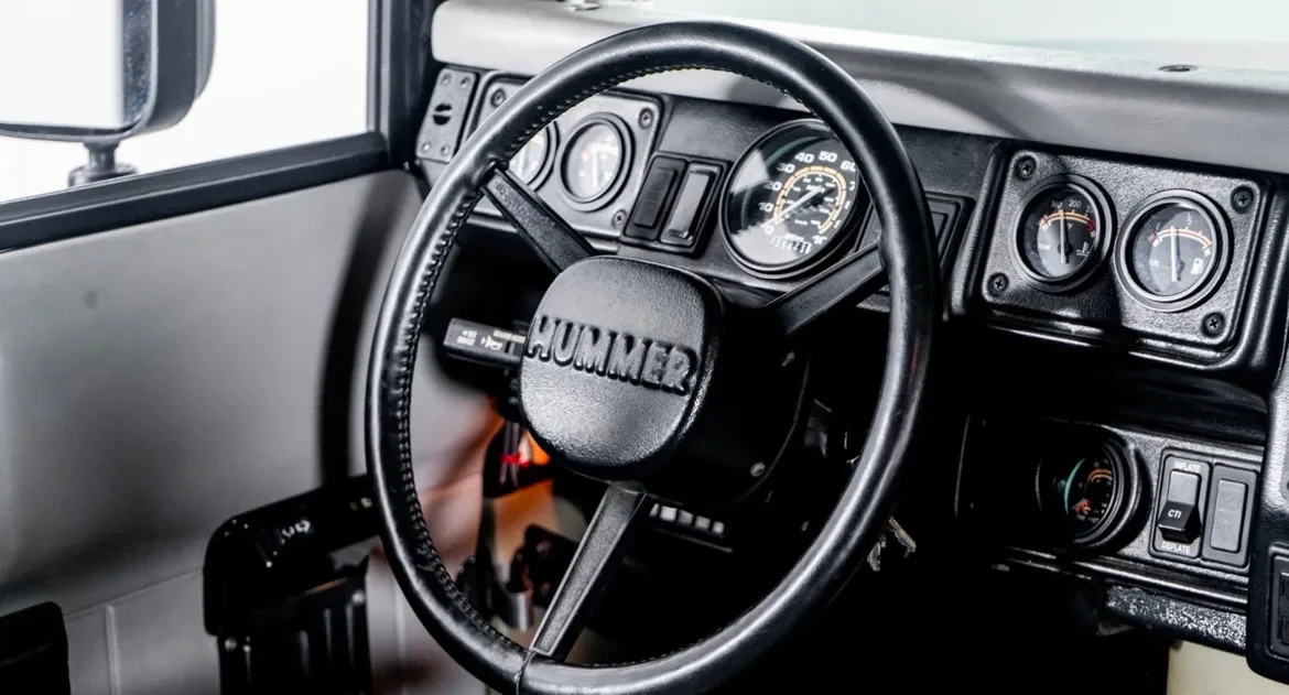 1995 AM General Hummer - Image 28 of 31