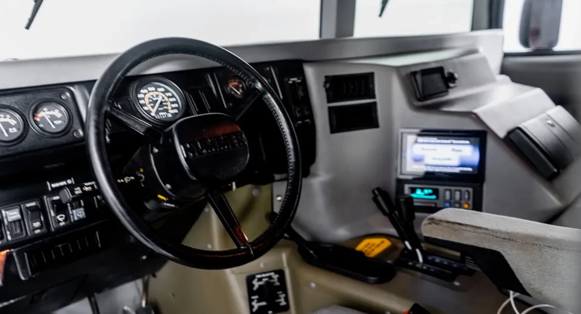 1995 AM General Hummer - Image 27 of 31