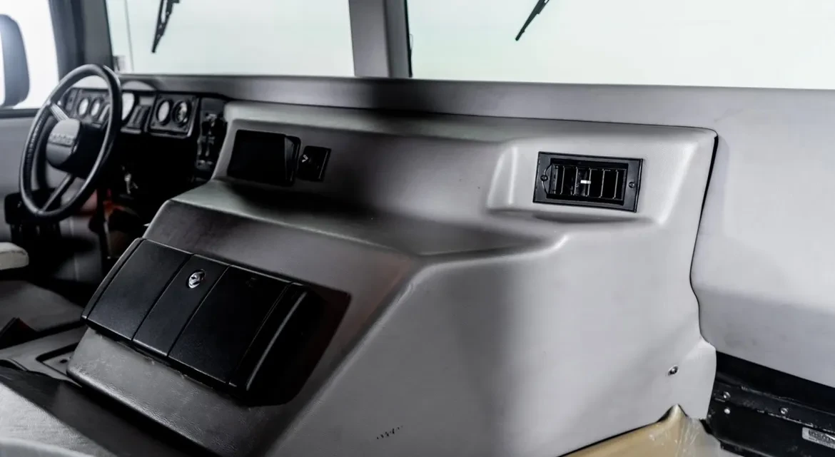 1995 AM General Hummer - Image 30 of 31