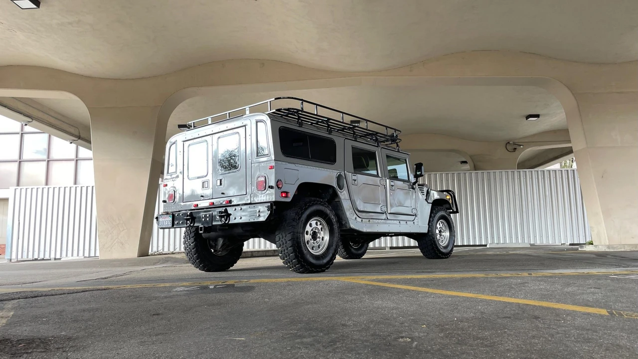 1995 Hummer Hummer H1 - Image 24 of 31