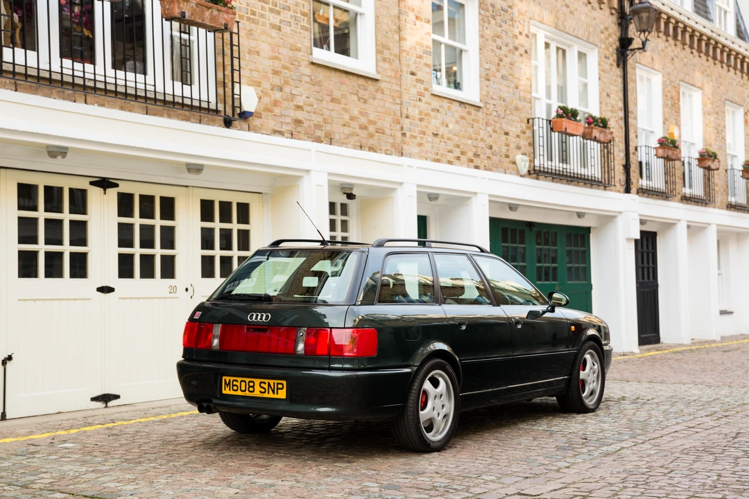 1995 Audi RS2 Avant - Image 18 of 31