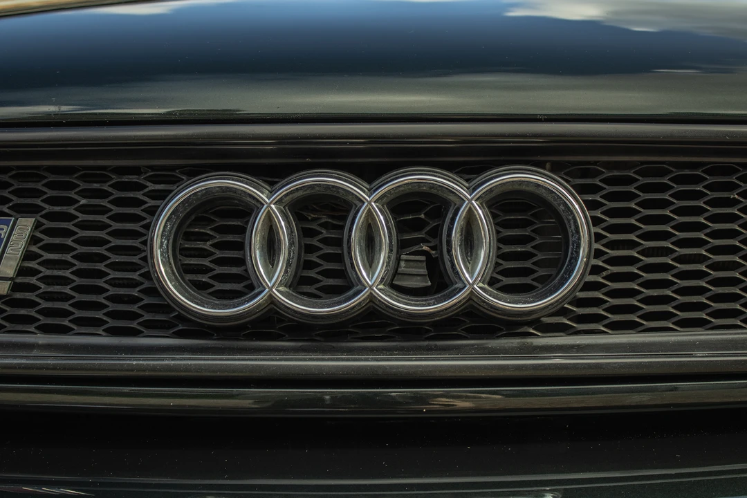 1995 Audi RS2 Avant - Image 19 of 31