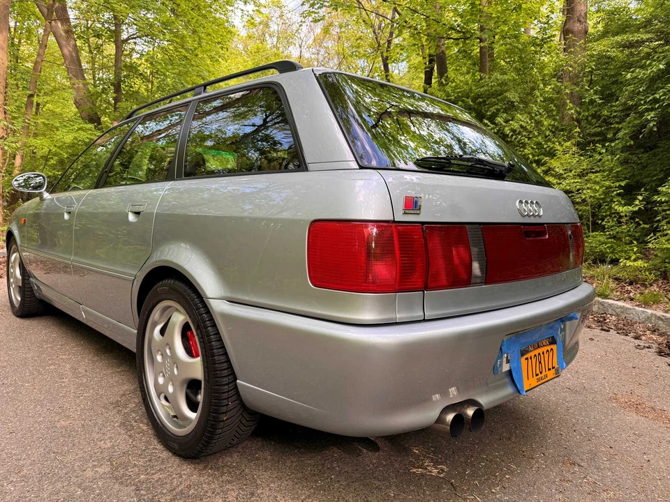 1995 Audi RS2 Avant - Image 18 of 31