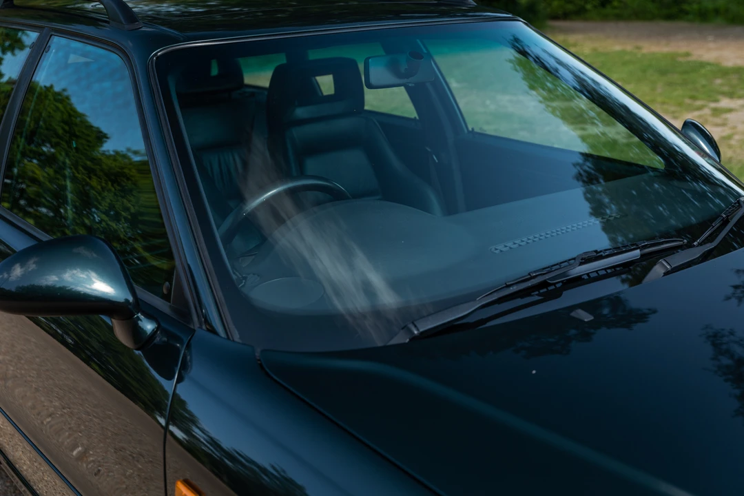 1995 Audi RS2 Avant - Image 27 of 31