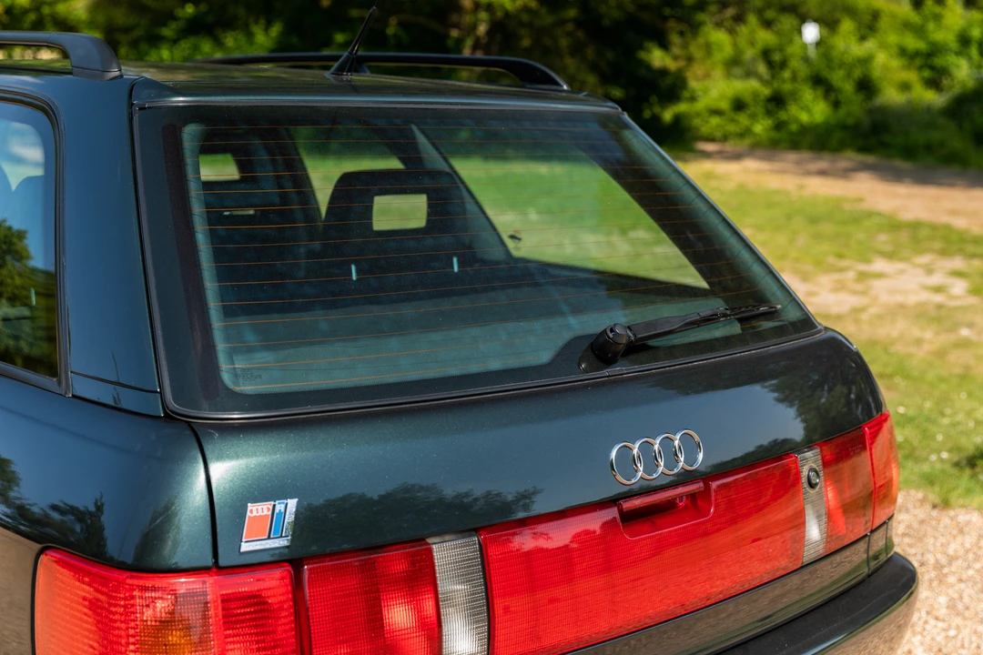 1995 Audi RS2 Avant - Image 28 of 31