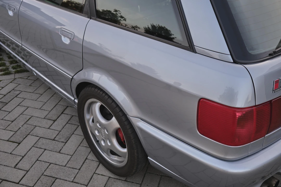 1995 Audi RS2 Avant - Image 26 of 31