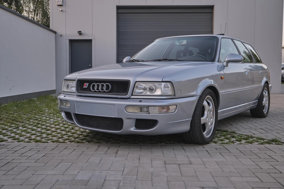 1995 Audi RS2 Avant - Image 9 of 31