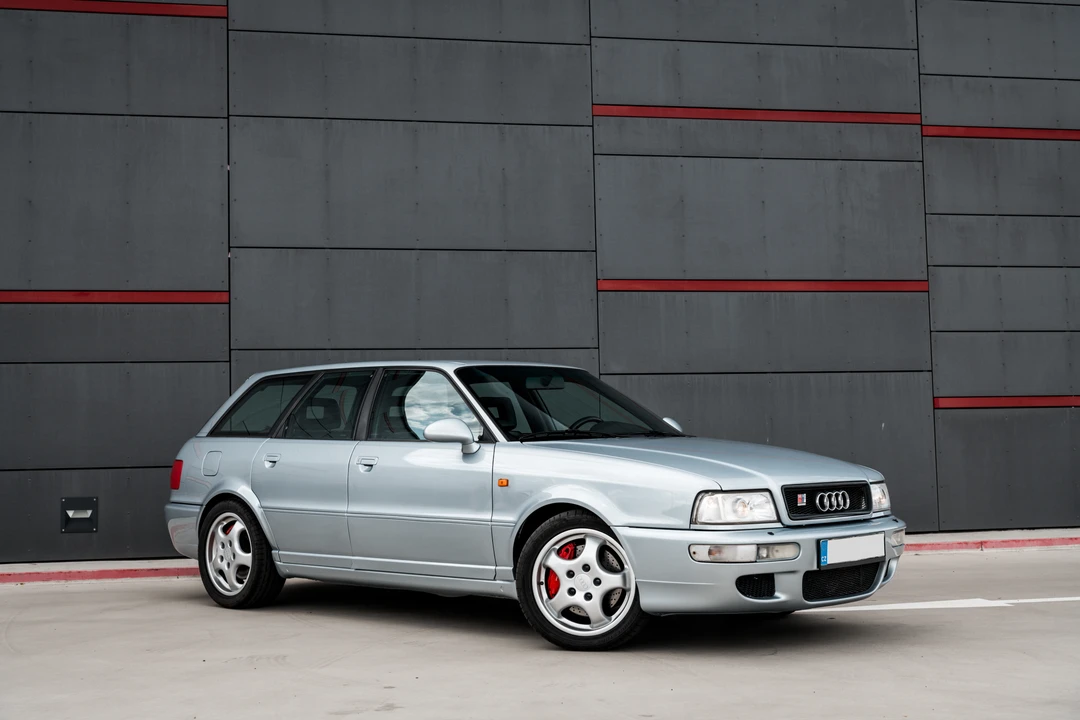 1995 Audi RS2 Avant - Image 12 of 31
