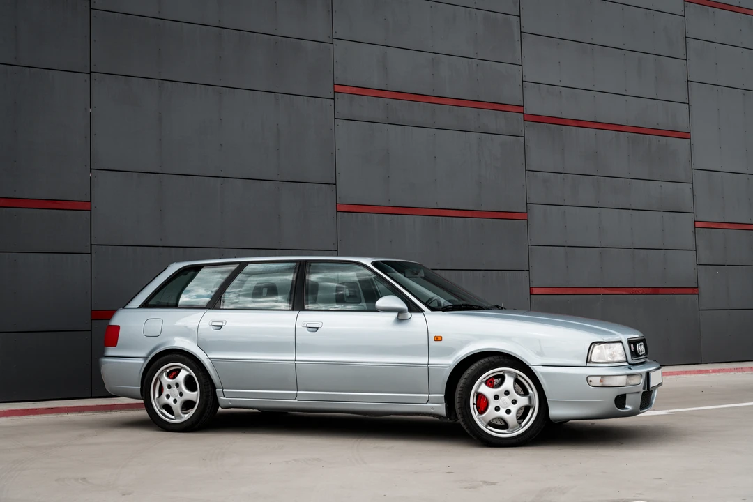 1995 Audi RS2 Avant - Image 13 of 31