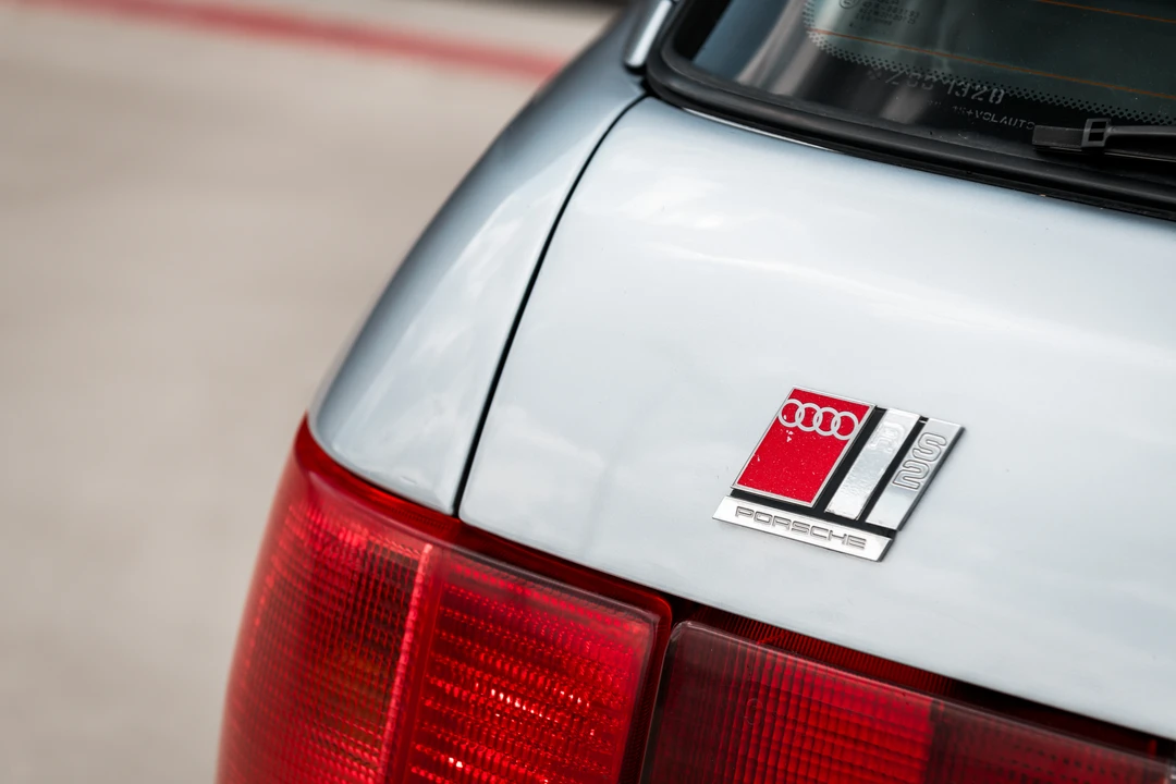 1995 Audi RS2 Avant - Image 27 of 31