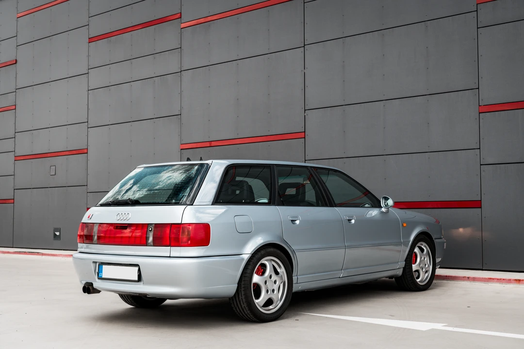 1995 Audi RS2 Avant - Image 14 of 31
