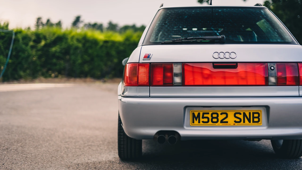 1995 Audi RS2 Avant - Image 27 of 31