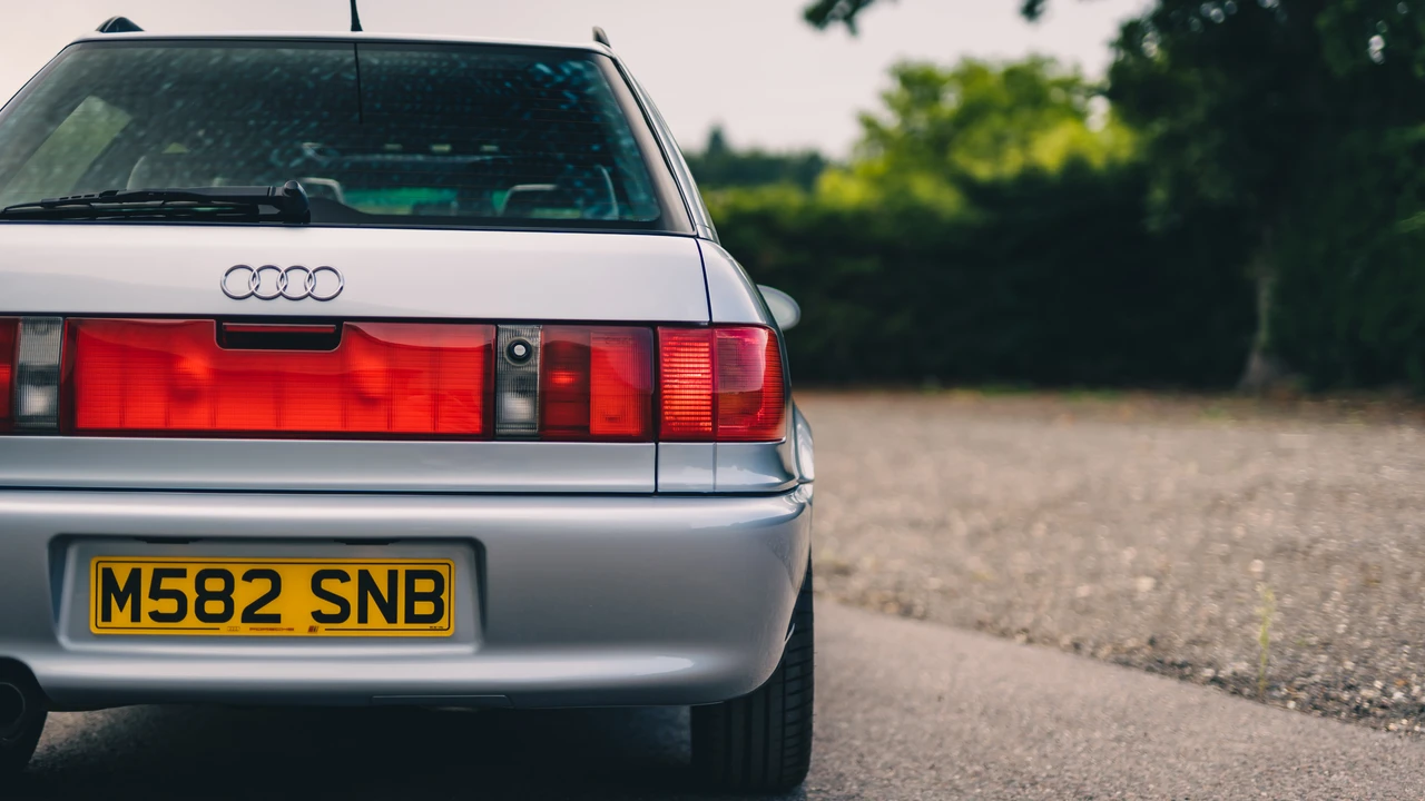 1995 Audi RS2 Avant - Image 28 of 31