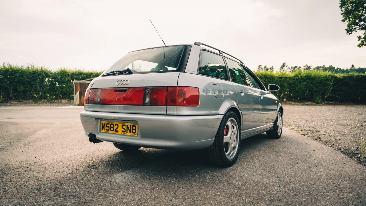 1995 Audi RS2 Avant - Image 15 of 31
