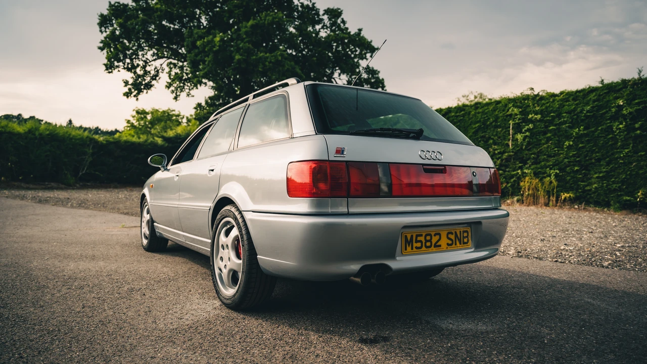 1995 Audi RS2 Avant - Image 13 of 31