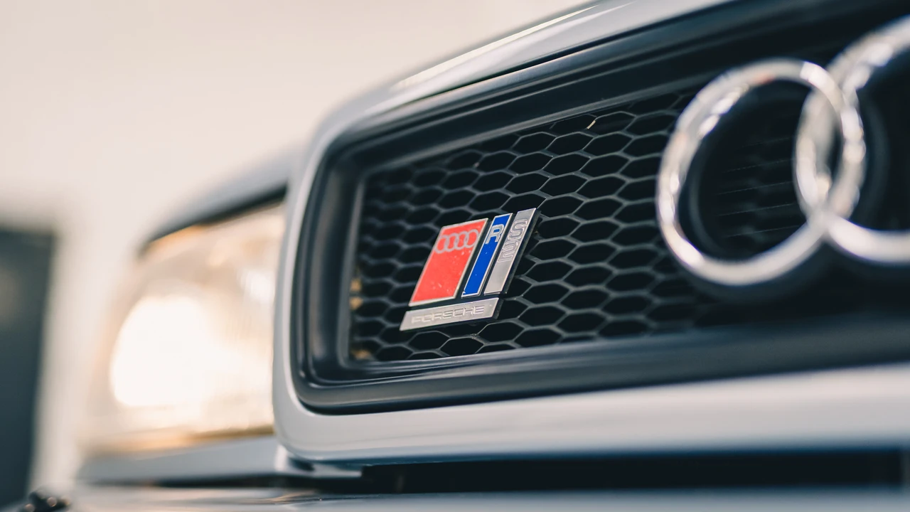 1995 Audi RS2 Avant - Image 26 of 31