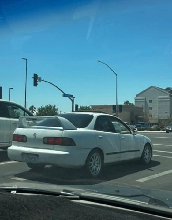 1995 Acura Integra 3rd Gen - Image 2 of 4