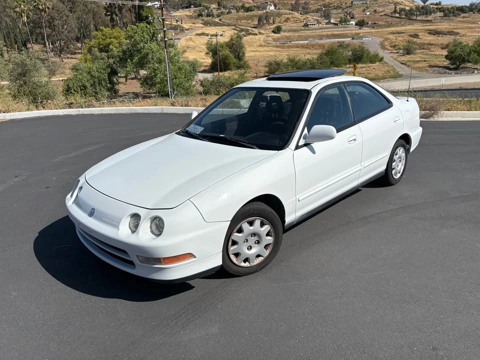 1995 Acura Integra 3rd Gen - Image 2 of 8