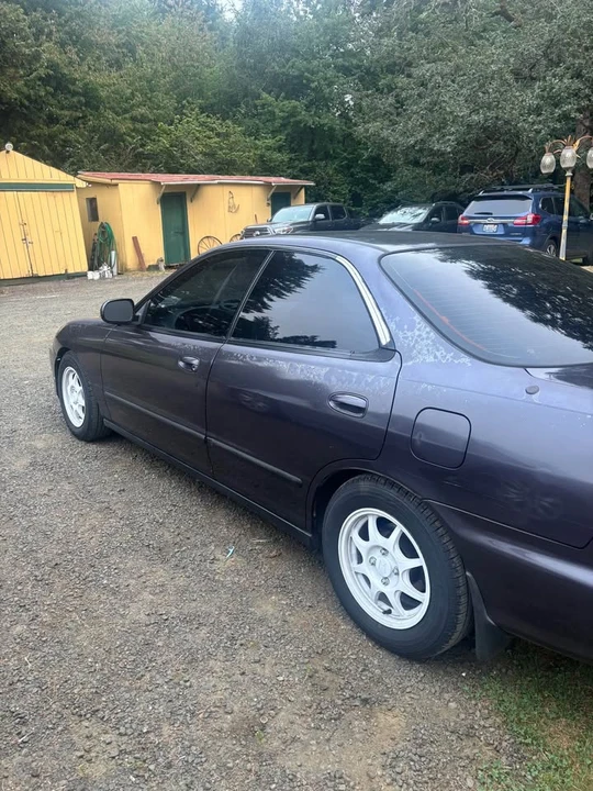 1995 Acura Integra 3rd Gen - Image 2 of 8