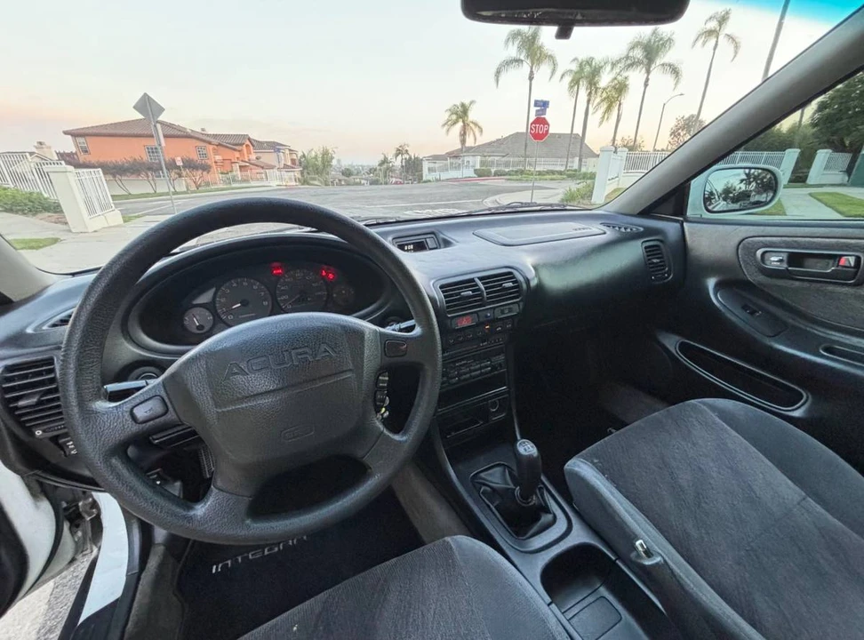 1995 Acura Integra 3rd Gen - Image 9 of 11