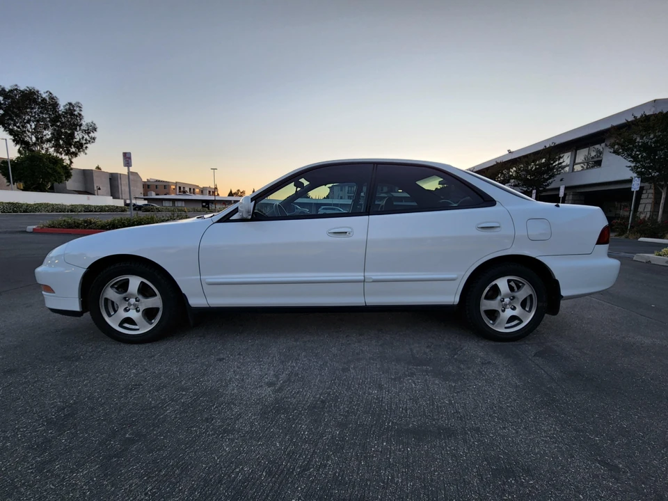 1995 Acura Integra 3rd Gen - Image 9 of 31