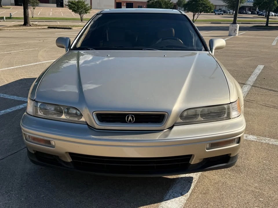 1995 Acura Legend 2nd Gen - Image 9 of 11