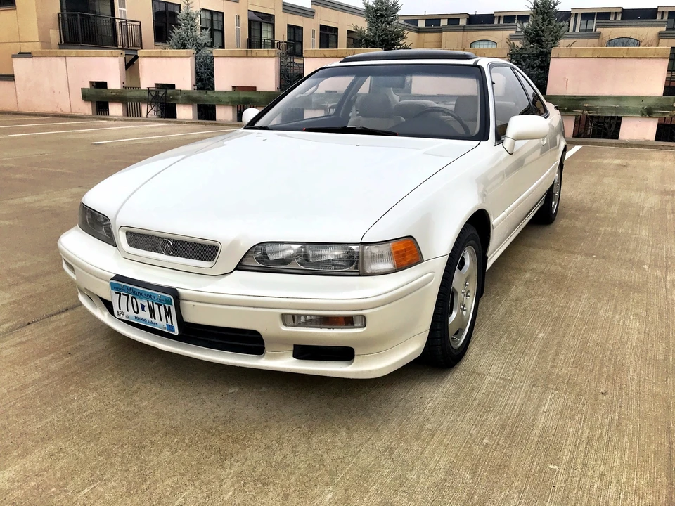 1995 Acura Legend 2nd Gen - Image 2 of 31
