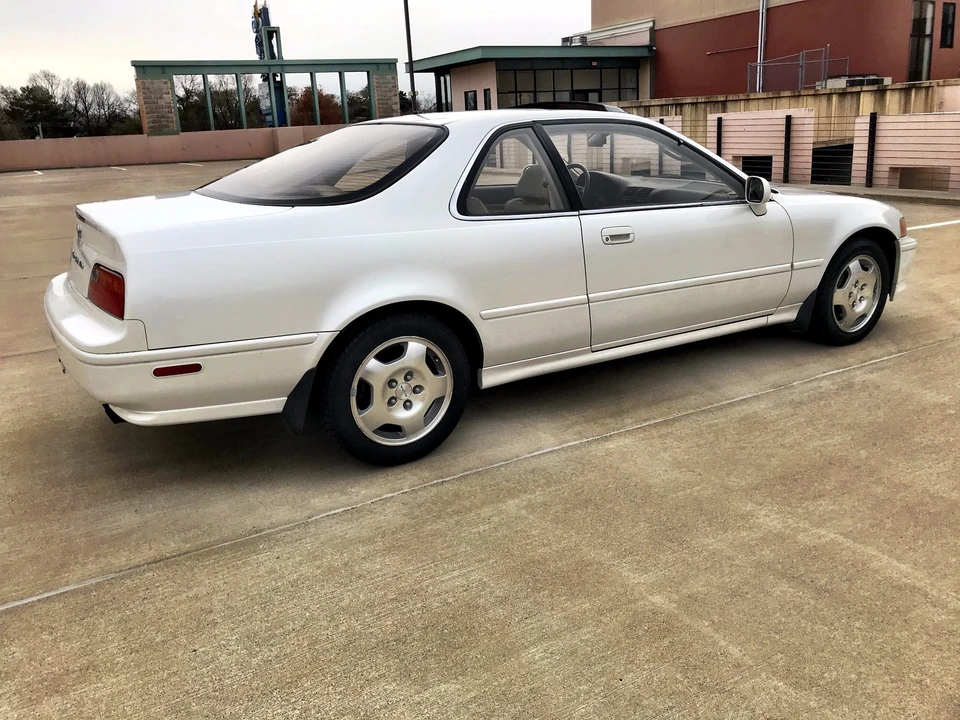 1995 Acura Legend 2nd Gen - Image 7 of 31