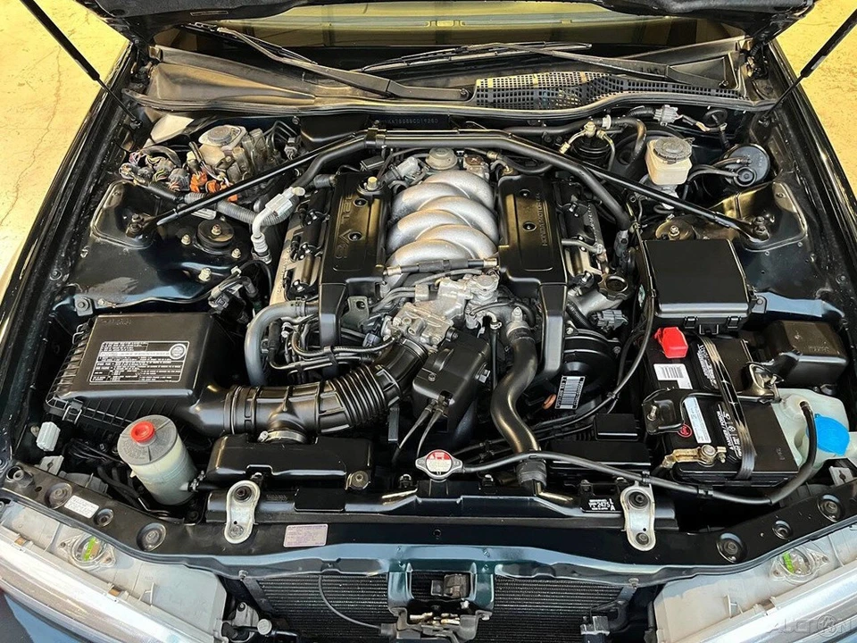 1995 Acura Legend 2nd Gen - Image 15 of 21