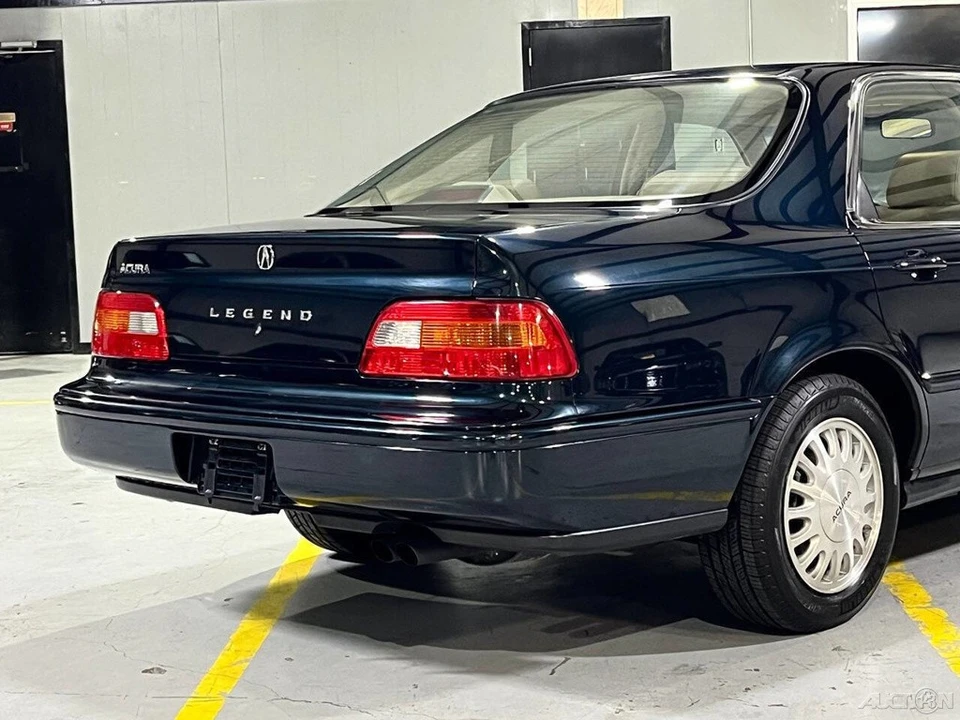 1995 Acura Legend 2nd Gen - Image 6 of 21