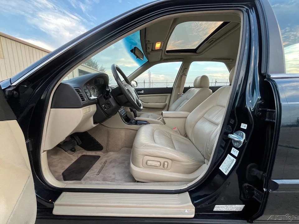 1995 Acura Legend 2nd Gen - Image 11 of 21