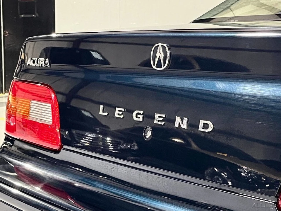 1995 Acura Legend 2nd Gen - Image 8 of 21