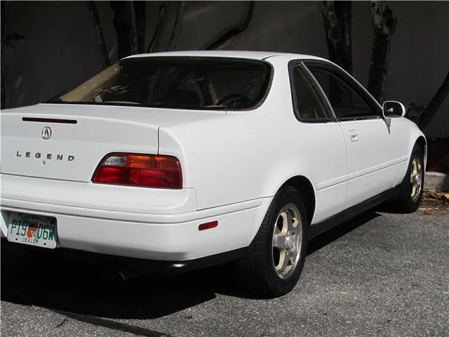 1995 Acura Legend 2nd Gen - Image 7 of 12