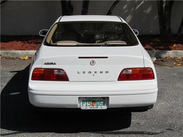 1995 Acura Legend 2nd Gen - Image 6 of 12