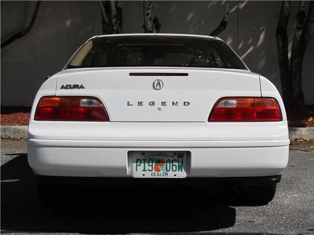 1995 Acura Legend 2nd Gen - Image 5 of 12
