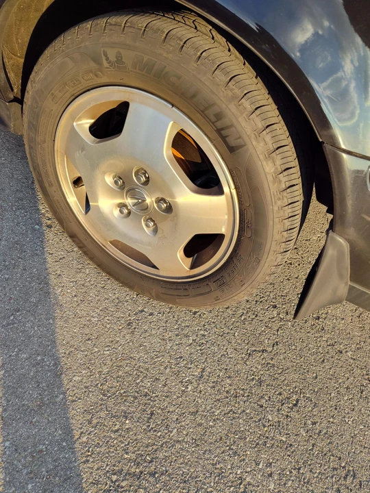 1995 Acura Legend 2nd Gen - Image 30 of 31