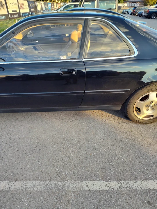 1995 Acura Legend 2nd Gen - Image 12 of 31