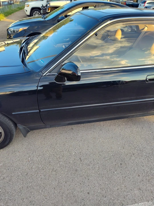 1995 Acura Legend 2nd Gen - Image 11 of 31