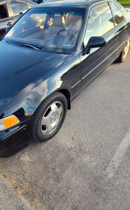 1995 Acura Legend 2nd Gen - Image 10 of 31