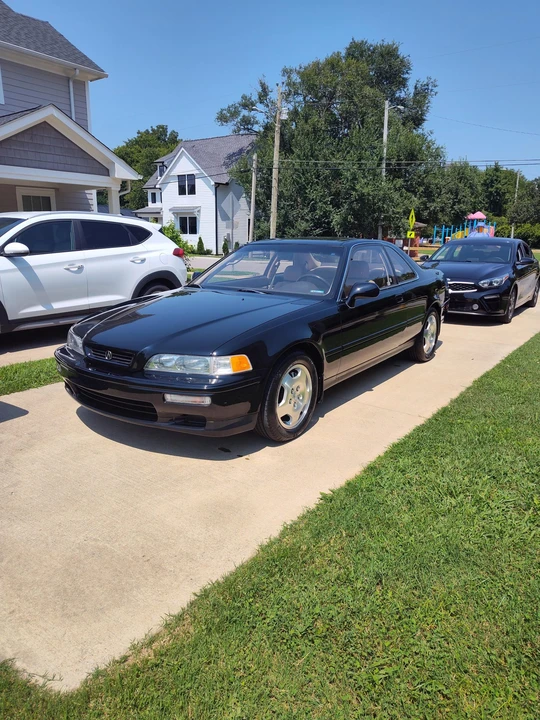 1995 Acura Legend 2nd Gen - Image 4 of 31