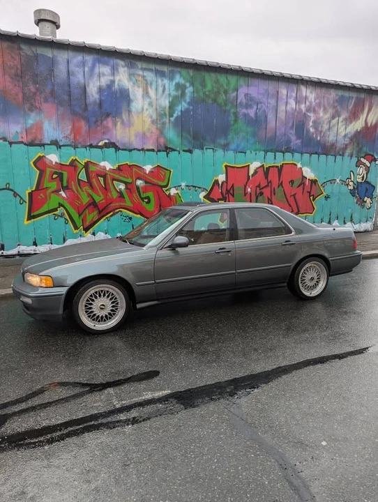 1995 Acura Legend 2nd Gen - Image 4 of 15