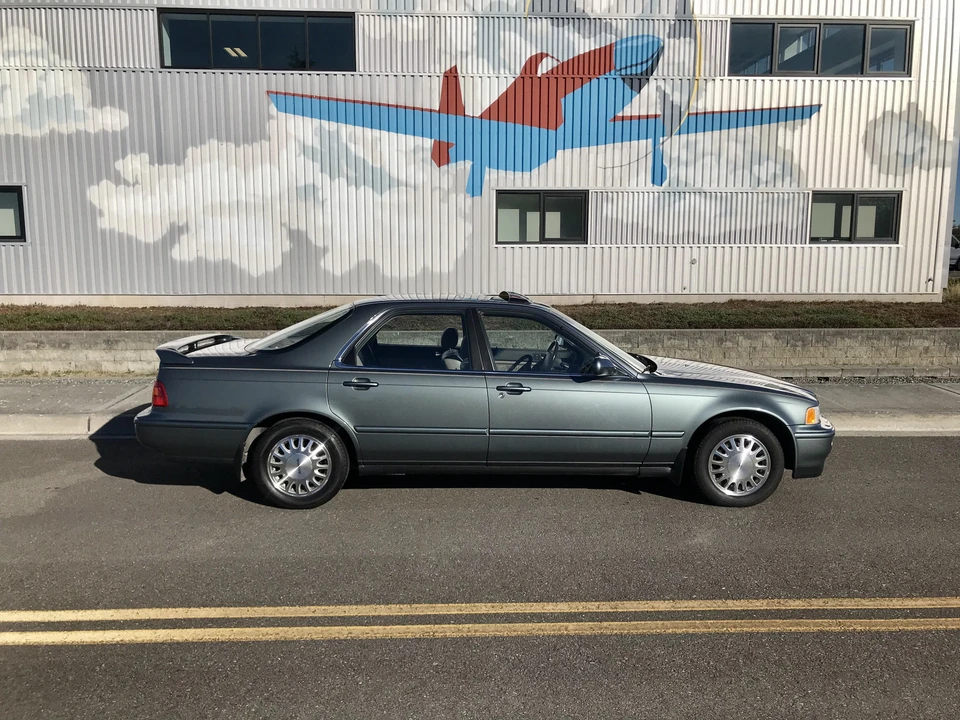 1995 Acura Legend 2nd Gen - Image 23 of 31